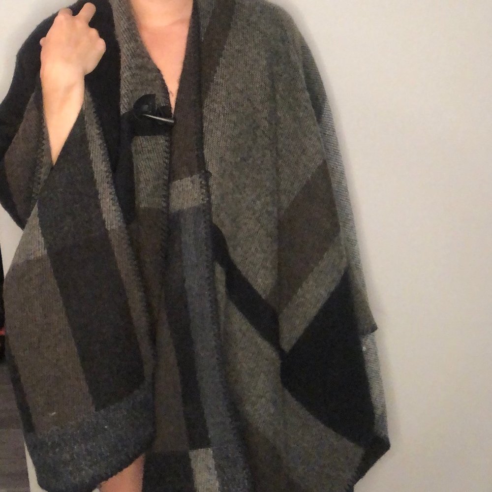 Steve Madden Sweater Shawl